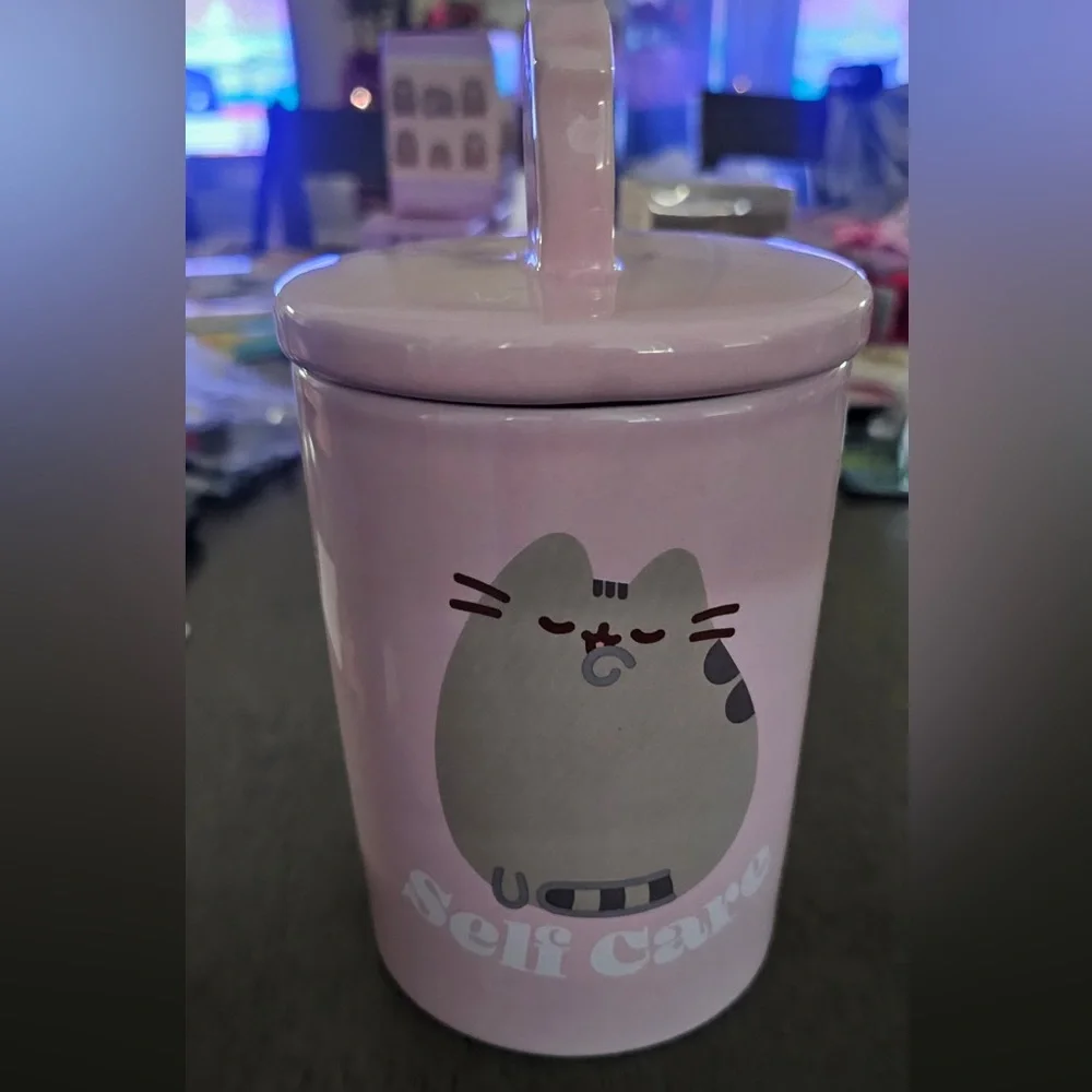 Pusheen Gift Set w/Harness & Leash Set, Bows, Figurine, Treat Jar, More